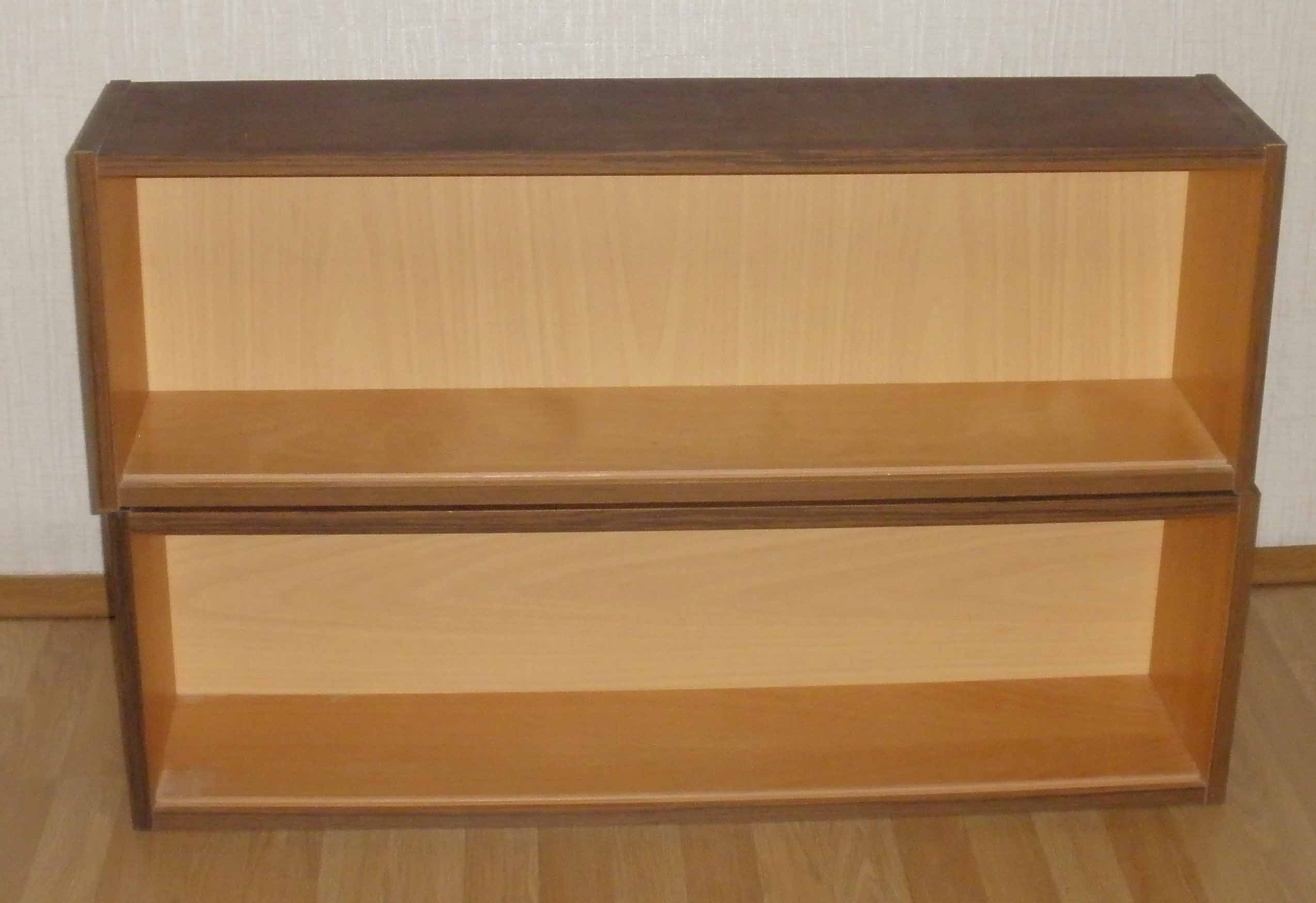 Книжные полки чешского производства 5 шт - продам - все вмес.